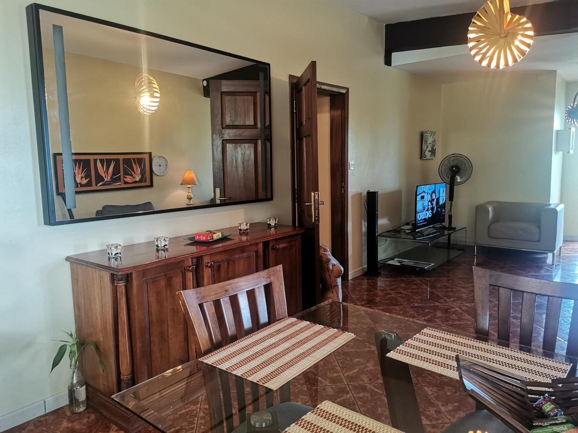 Modern Apartment/3Bedrooms/2Bathrooms/Rooftop/Jacuzzi Pointe aux Sable Dış mekan fotoğraf