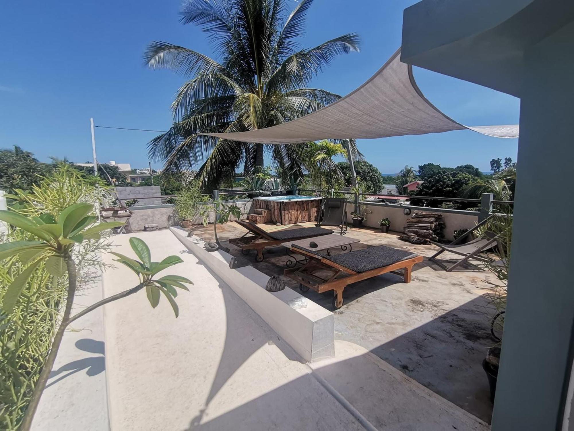 Modern Apartment/3Bedrooms/2Bathrooms/Rooftop/Jacuzzi Pointe aux Sable Dış mekan fotoğraf